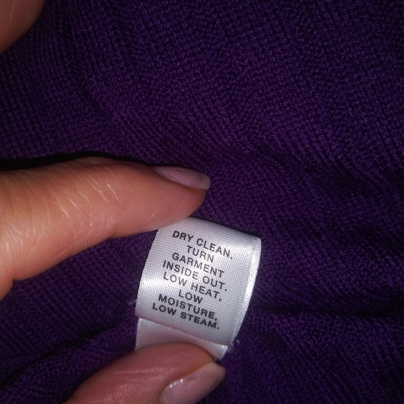 St. John Chic Sweater Sz: S/P in Violet - Picture 4 of 6